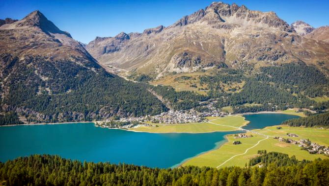 Urlaub Italien, Schweiz Reisen - Das Tal der Sonne mit Erlebnisfahrt Berninabahn