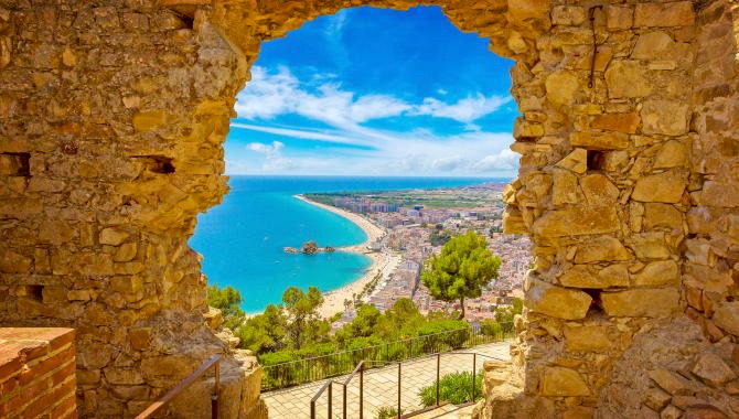 Urlaub Spanien Reisen - Sonnige Stunden an der Costa Brava